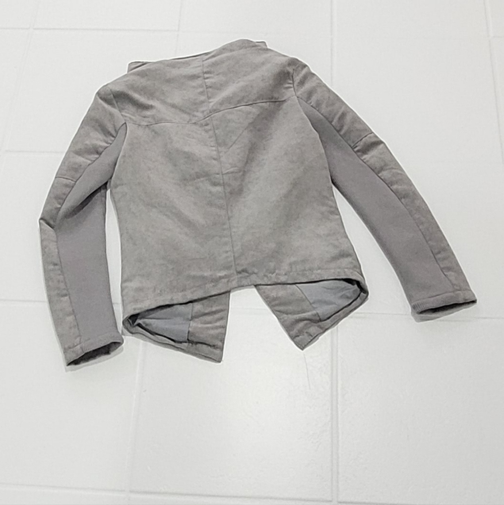 H&M Gray Faux Suede Cropped Biker Style Jacket Off Side Zipper Pockets Size 4 - Picture 8 of 14